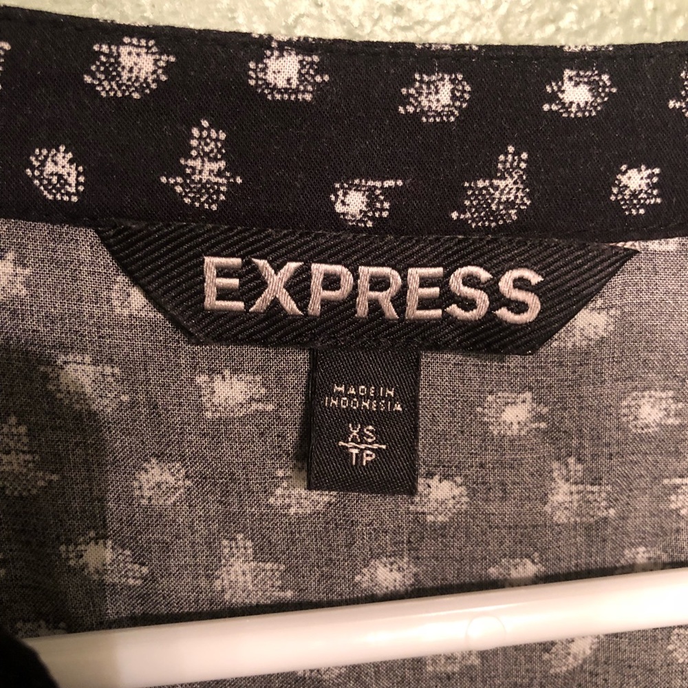 EXPRESS Button Up